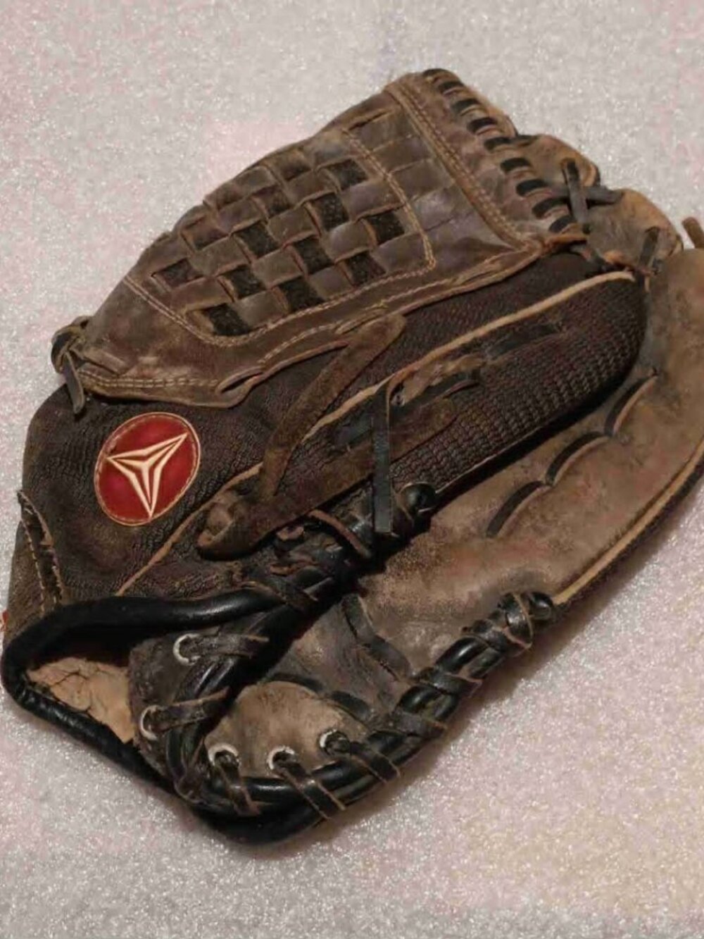 Vintage (60's or 70's) Regent baseball glove VGC